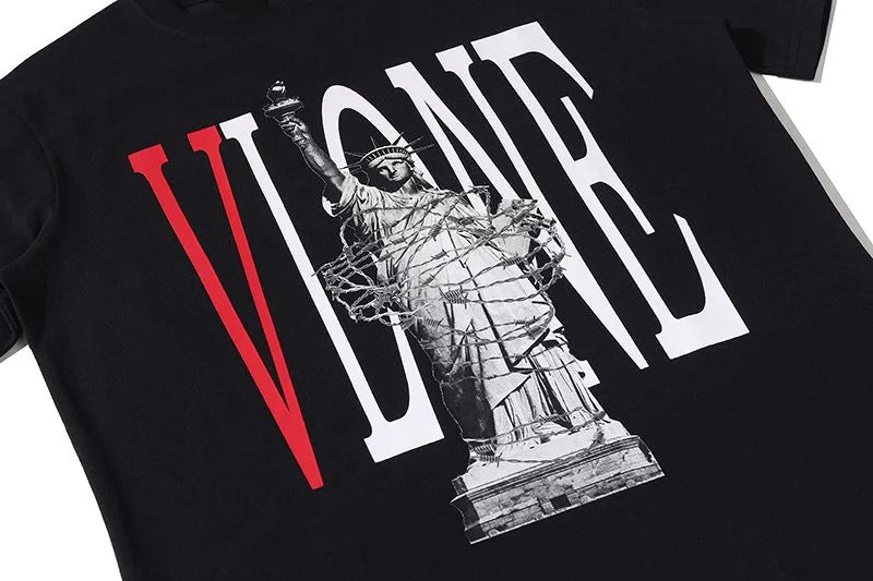 Camiseta VLONE Preta Liberty Statue