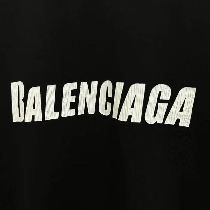 Camiseta Balenciaga Cracked Logo DistressedA