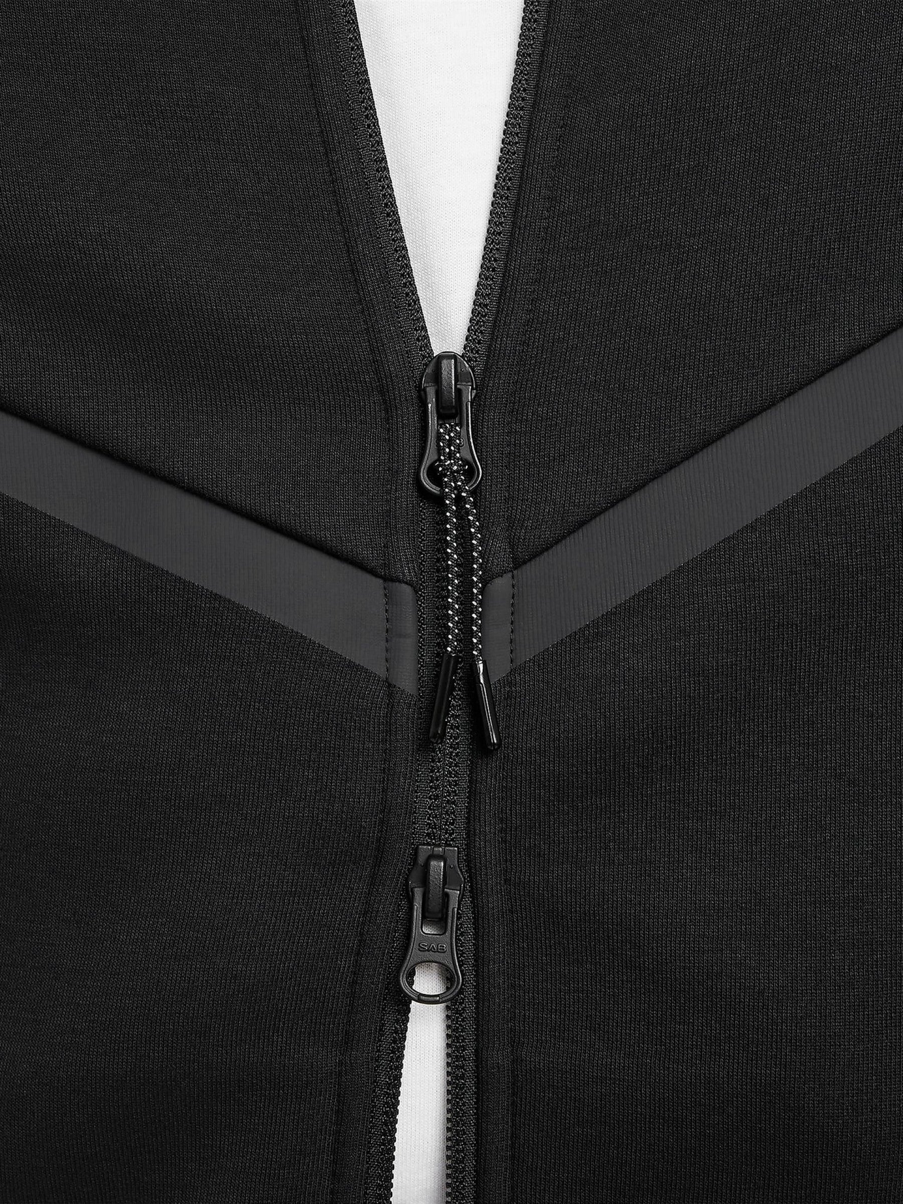 Jaqueta Nike Tech Fleece Preta
