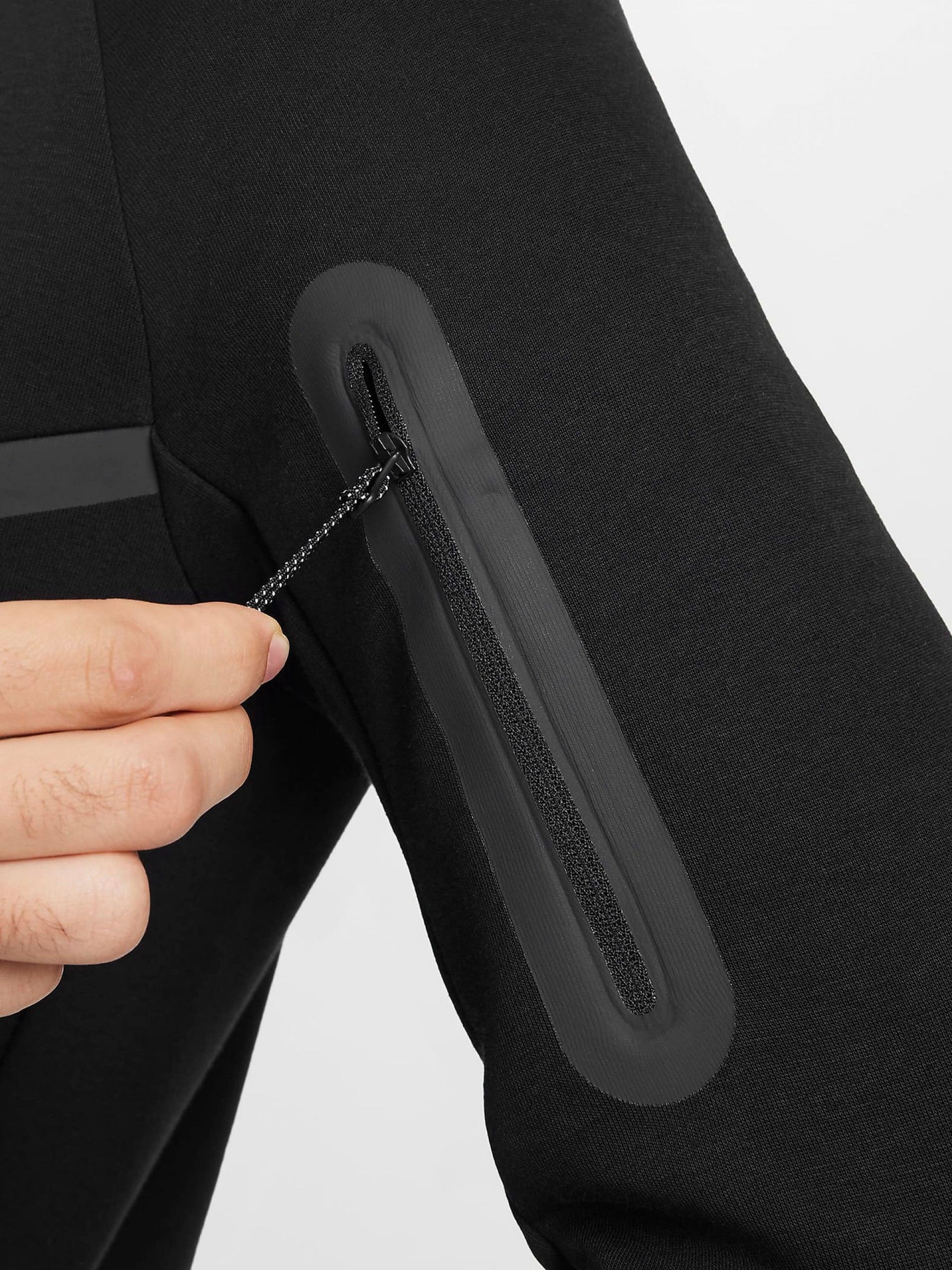 Jaqueta Nike Tech Fleece Preta