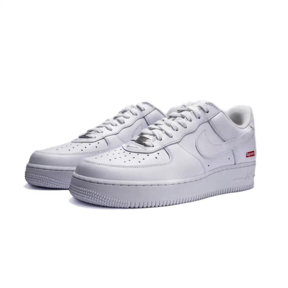 Tênis Air Force 1 Supreme