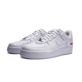 Tênis Air Force 1 Supreme