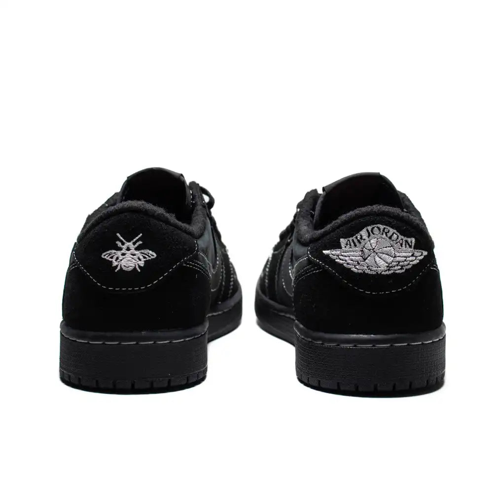 Tênis Nike Air Jordan 1 Low x Travis Scott  Black Phantom