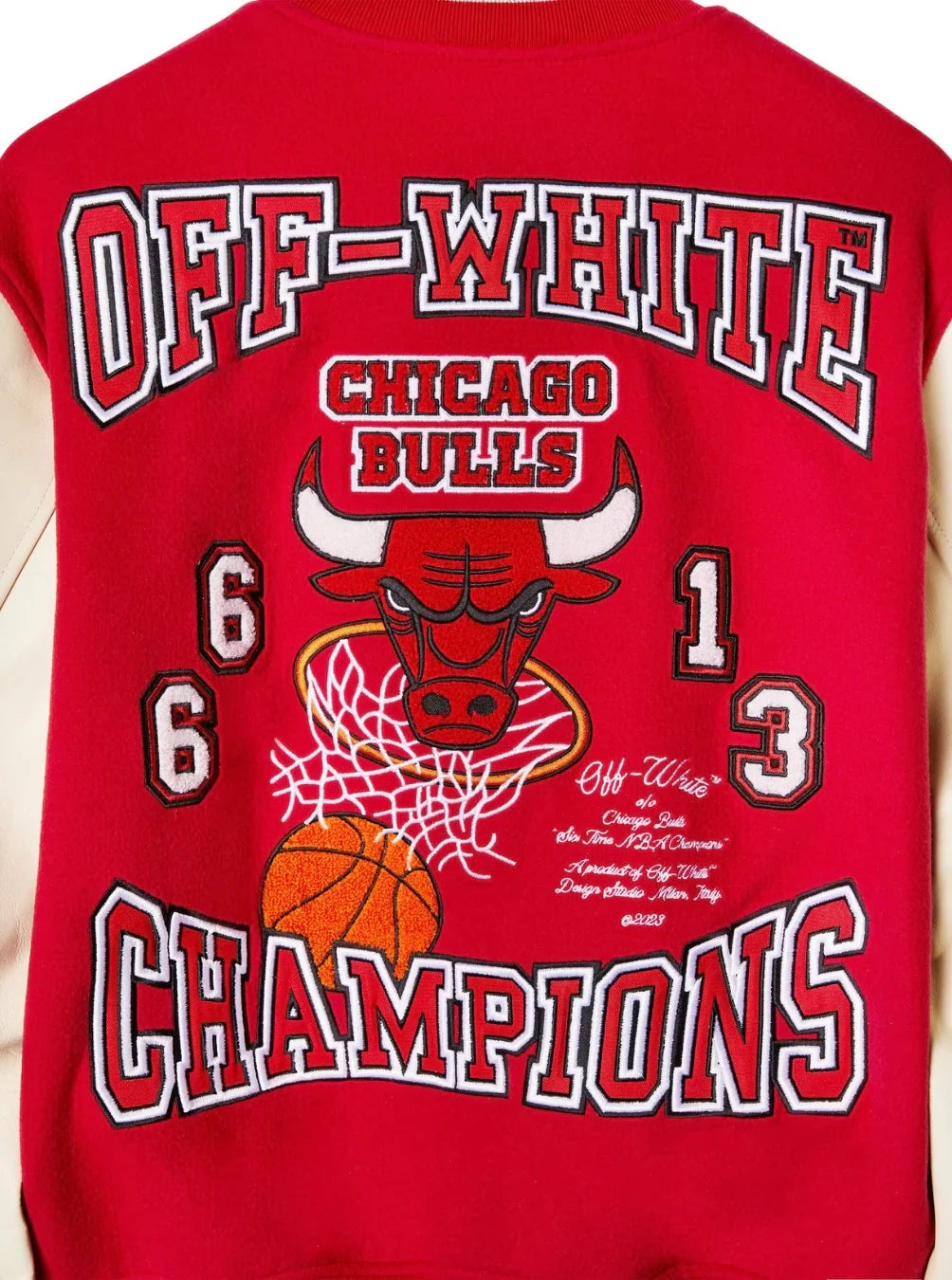 Jaqueta Off White x Chicago Bulls