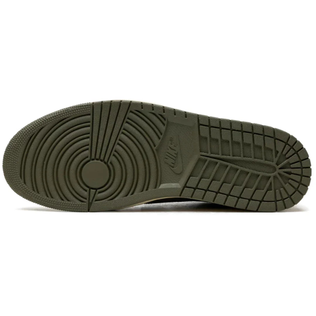 Tênis Nike Air Jordan 1 Low X Travis Scott Medium Olive Verde