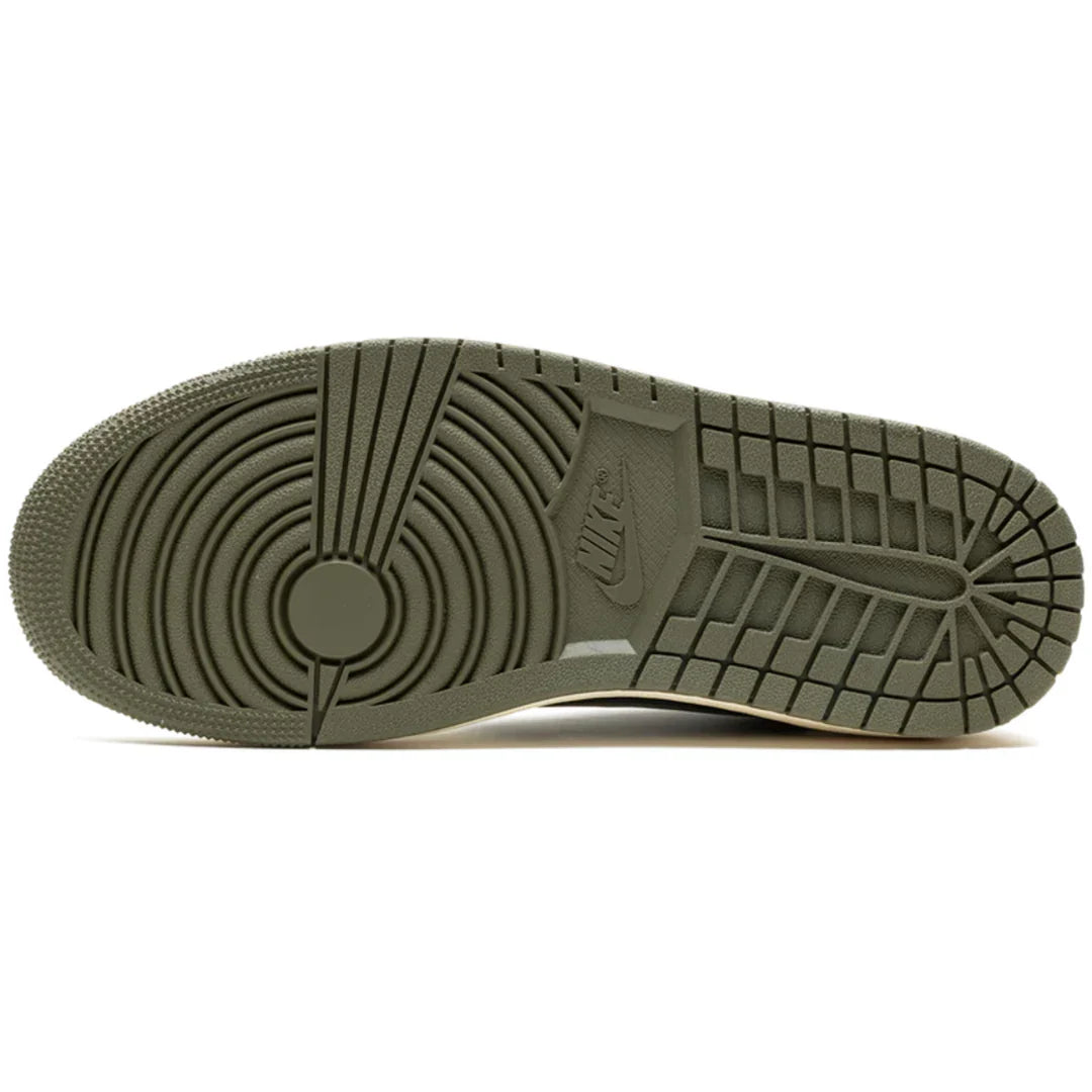 Tênis Nike Air Jordan 1 Retro Low  x Travis Scott Wmns Olive