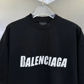 Camiseta Balenciaga Cracked Logo DistressedA