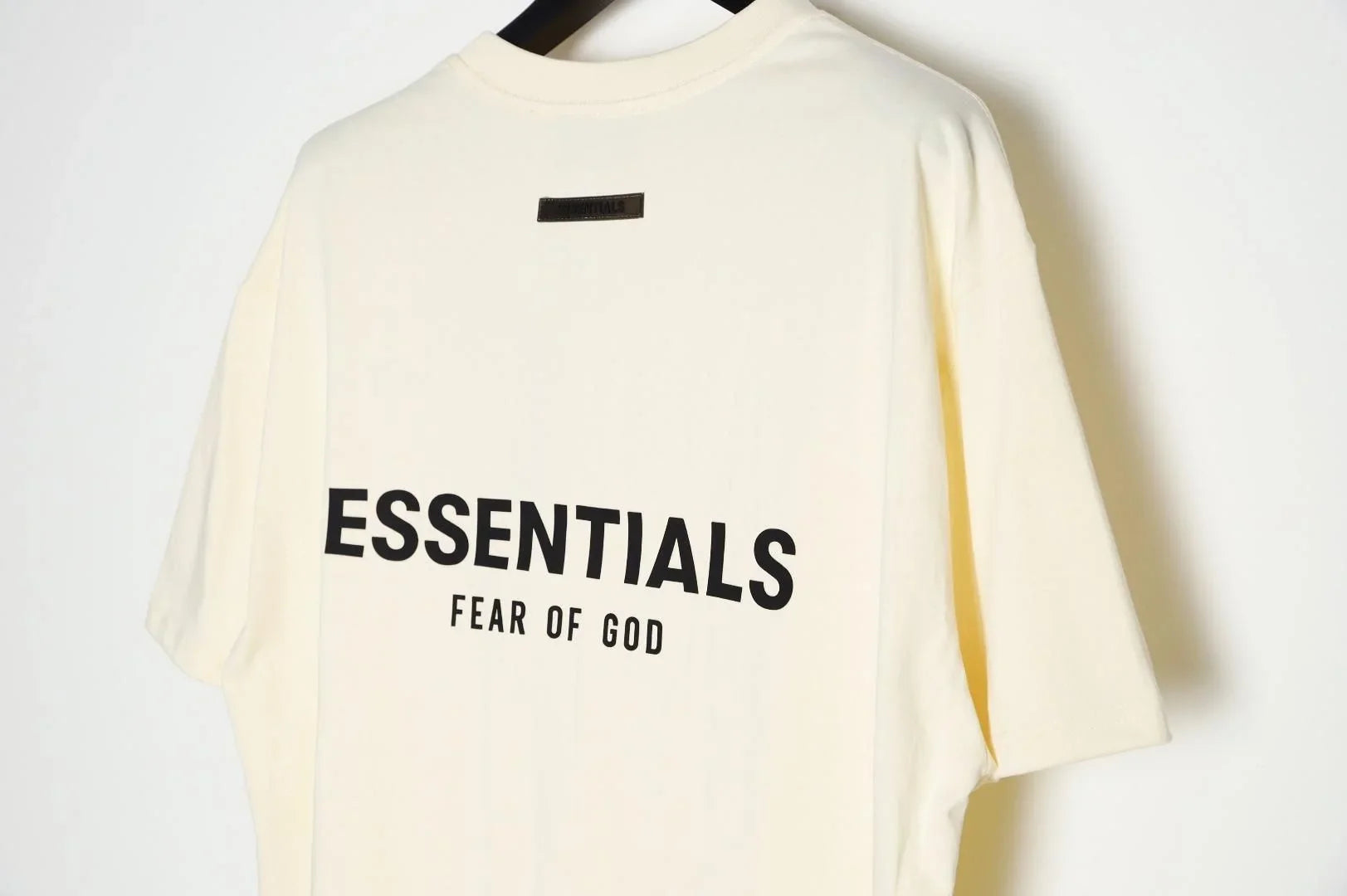 Camiseta Fear Of God Essentials