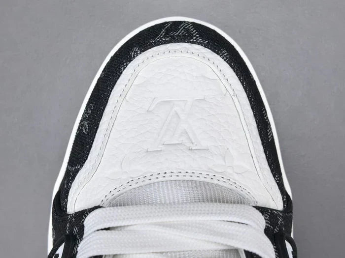 Tênis Louis Vuitton LV Trainer White Black